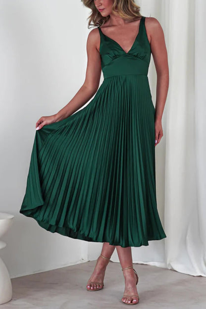 TINA | Vestido plisado con escote V