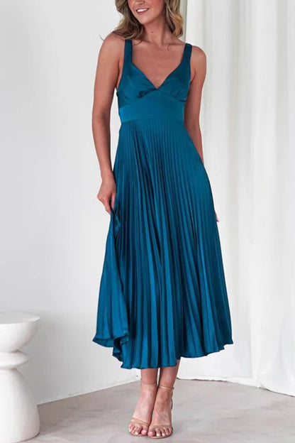 TINA | Vestido plisado con escote V